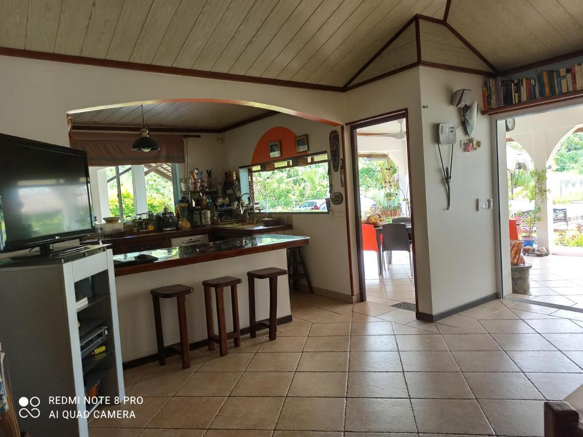 La Maison Du Voyage Tevaitoa Bagian luar foto