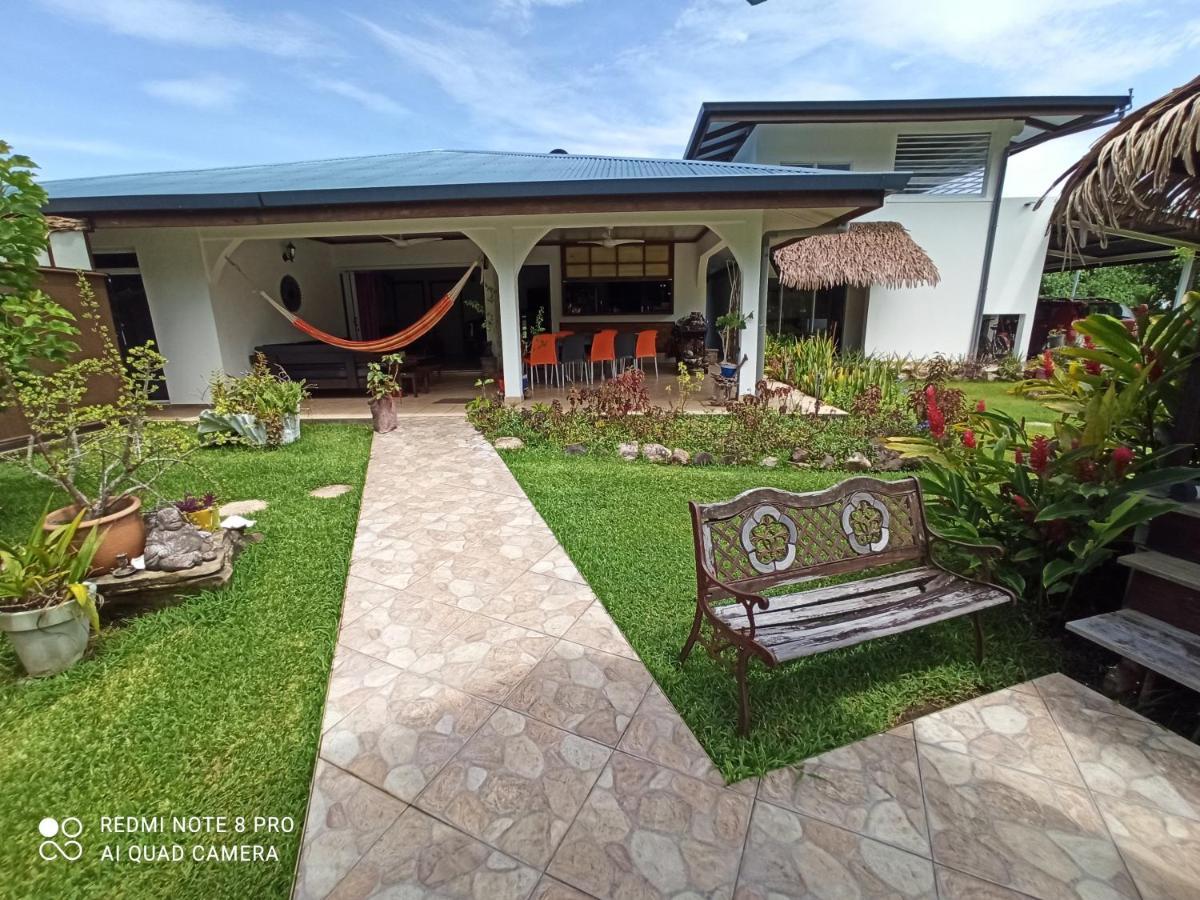La Maison Du Voyage Tevaitoa Bagian luar foto