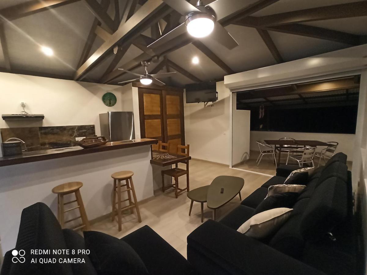 La Maison Du Voyage Tevaitoa Bagian luar foto